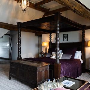 Luxury Suite